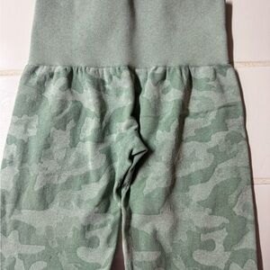NVGTN Camouflage Green Leggings